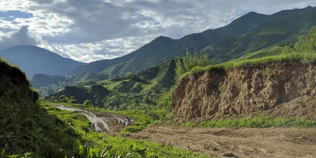 DIrt road, Armenia