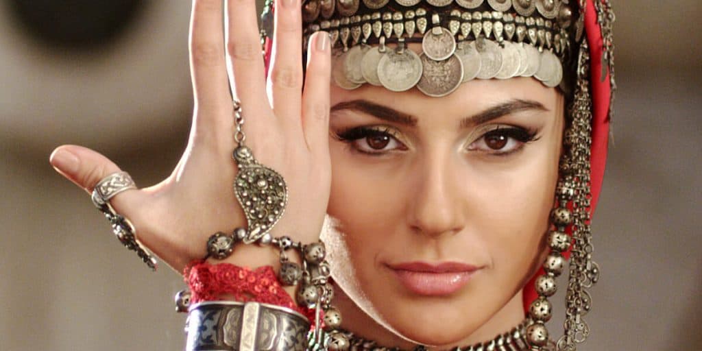 Typical Armenian look: from facial features to looks